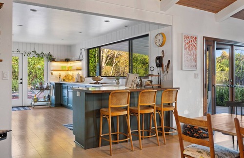 Meiners Oaks House | Gorgeous Ojai ranchette- tennis court, pool/jacuzzi and guesthouse