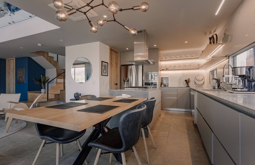 El Castillo Condo | Gorgeous Penthouse - AC, chef's kitchen, full washer & dryer, amazing views