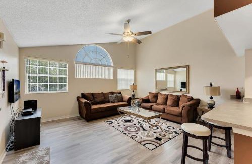 Kissimmee House | Gorgeous Place Minutes Away from Attractions