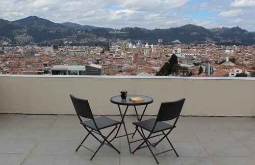 Cuenca Apartment | Gorgeous Private Apartment with FREE Airport/Bus Pick-Up