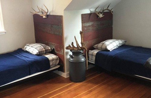 Pierce County Other | Gorgeous Restored Farm on 80 Acres! Amazing Views