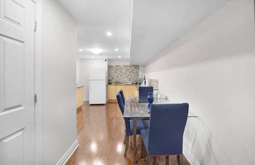Durham Region House | Gorgeous,spacious and bright 3 bedroom Walkout Basement!