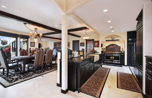 South Laguna House | GORGEOUS VILLA W/SALT WATER POOL WALK TO BEACH