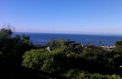 South Laguna House | GORGEOUS VILLA W/SALT WATER POOL WALK TO BEACH