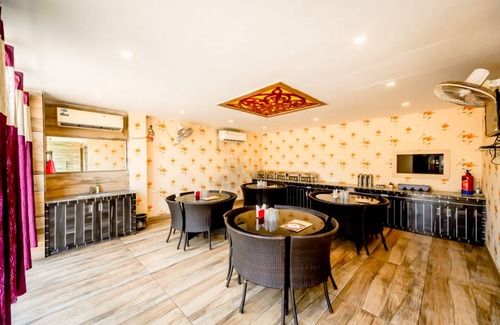 Puri Hotel | Goroomgo Shree Gajanana puri