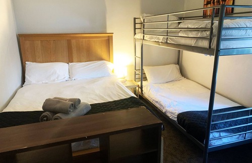 Belle Vue Hotel | Gorton Mount Hotel Manchester