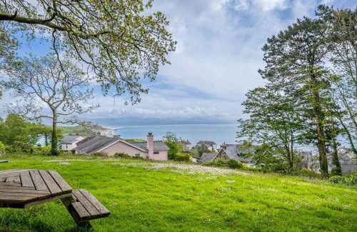Criccieth House | Gorwel-Bryn-Hir