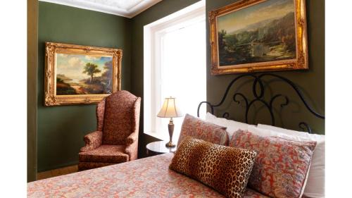 Cimarron Hotel | Governors Room - Historic Hotel