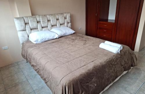 Santo Domingo de los Colorados Apartment | Grande departamento cerca al Shopping y con garage