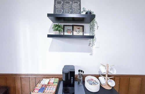 Grand Rapids House | GR Retreat - 2BR, Mins from Downtown & Restaurants, Nintendo Switch & Games