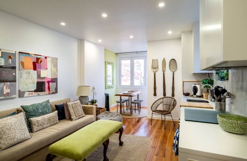 Alfama Apartment | Graça Gem: T1 Oasis with Amazing Terrace