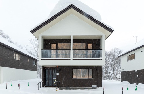 Makkari-mura House | Graceful Lily - Lis Gracieux /Lys Gracieux Hokkaidō