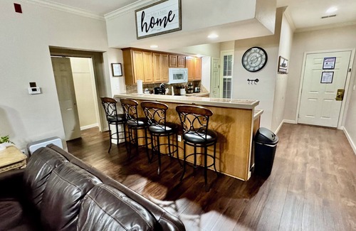 Branson Condo | Gracie's Getaway - 4 King Bedrooms w/4 Ensuite Baths! Sleeps 13!