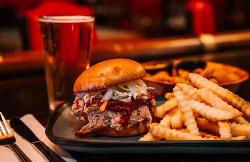 Downtown Knoxville Hotel | Graduate by Hilton Knoxville