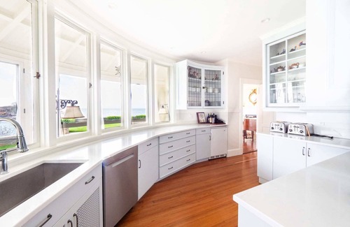 Manchester-by-the-Sea House | Grafton Estate: Ultimate Luxury With Private Beach