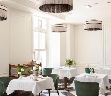 San Esteban Hotel | Gran hotel Brillante