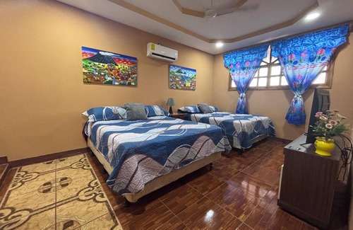 Granada House | GRANADOS GUEST HOUSE