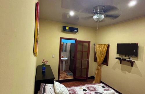 Granada House | GRANADOS GUEST HOUSE