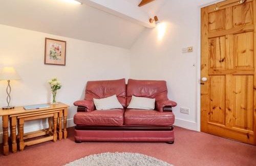 Huntley Apartment | Granary Studio