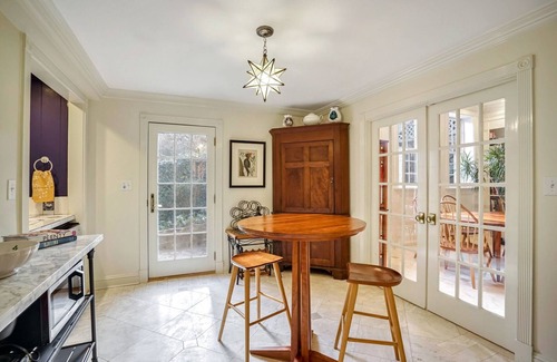 Foxhall Crescent House | Grand 5200 sf Home, Wesley Heights, 5BR 4.5BA
