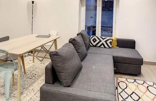 Presles Apartment | Grand Appart Duplex gare centre ville cosy 4 pers