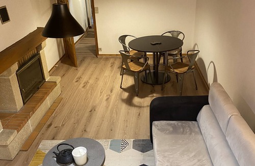 Chaudes-Aigues Apartment | Grand Appartement// À 5 Minutes à Pied de la Cure Thermale/