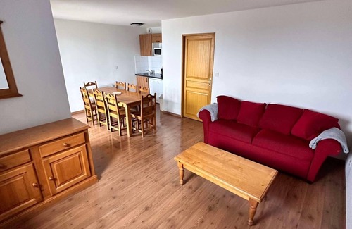 Germ Apartment | Grand appt 8 pers PEYRA'GOOD Mountain view 2 balconies Bed linen/towels/wifi included