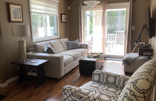 Grand Bend Cottage | Grand Bend-Pinery Park- Bike or hike to the beach & river ( families/couples)