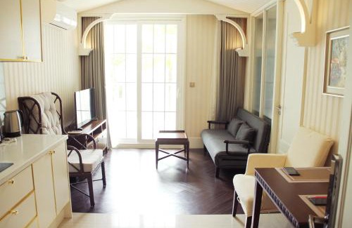 Na Chom Thian Apartment | Grand Florida芭提雅带免费游泳池温泉和健身房和办公区水上花园公寓E208