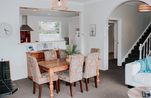 Waikawa Bay House | Grand Getaway