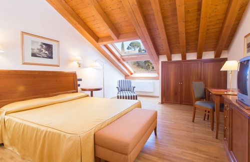 Gorizia Hotel | Grand Hotel Entourage Palazzo Strassoldo