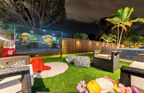 Lantana House | Grand Luxe Villa – Near Beach, Heated Pool, Game Room, Theater Nights