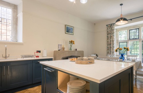 Barrow Gurney House | Grand Manor House In Bristol & Parking For Groups - Simply Check In