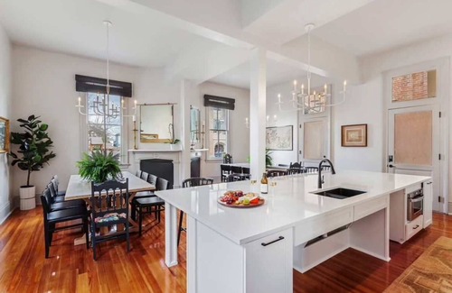 Esplanade Ridge Bed & Breakfast | Grand NOLA Estate | Heated Pool