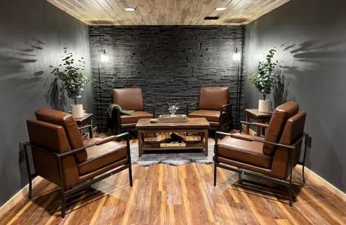 Trapper Creek Villa | Grand Spruce Lodge