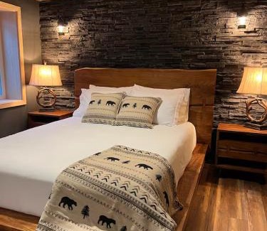 Trapper Creek Villa | Grand Spruce Lodge