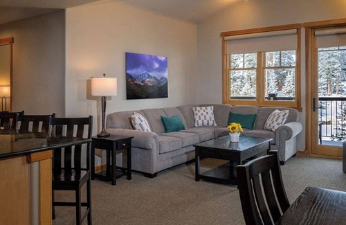 Four O'Clock Cabin | Grand Timber Lodge - Week of January 25th - Breckenridge Ski In Ski Out