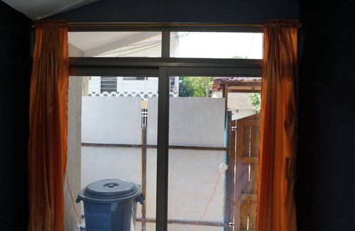 Tolu House | Grande Tiny House con Bañera, Agua Caliente, Lavadora/Secadora, y Cama King.