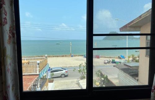 Prachuap Khiri Khan Bed & Breakfast | grandmabalcony
