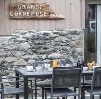 Beaucens House | Grange Cornemusé au cœur des Pyrénées