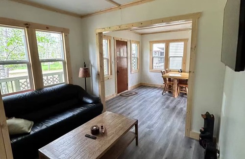 Northern Ontario Cabin | Granite Lake 2 Bedroom Cabin