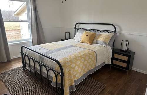 Peace Valley Other | Granny B's Cozy Home in Thomasville, MO