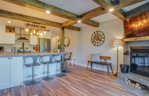 Mont-Tremblant Condo | Gratitude condo suite on Lake Tremblant, breathtaking views on the mountain