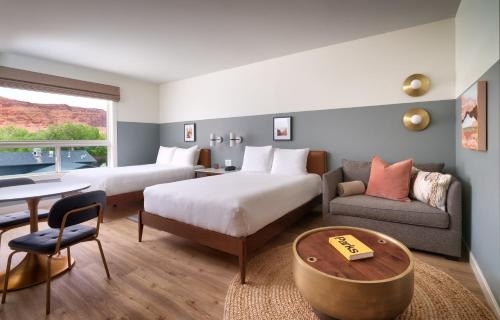Moab Hotel | Gravity Haus Moab