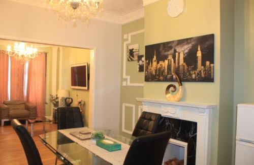 West Thurrock House | Grays Rest Over, with free parking