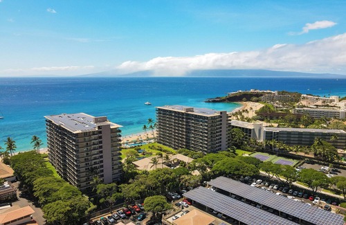 Kaanapali Condo | Grdn View steps from beach, dining, shopping 259