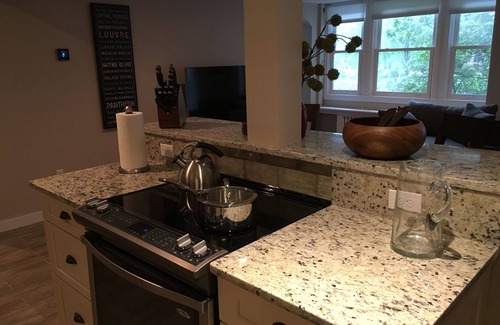 North Cleveland Park Apartment | Great Apartment in Beautiful DC Neighborhood
