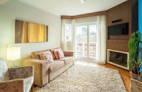 Vila Everest Apartment | Great apt for Families in Campos do Jordao Lvr010