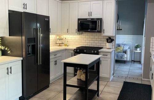 Corona House | Great backyard with built in BBQ and private pool and spa.