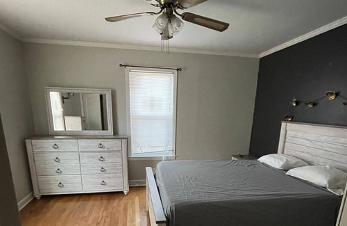 Norwood House | Great Cozy Peaceful 3 Bedroom Home